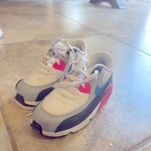 🛑Nike kids air max tennis shoes 🛑